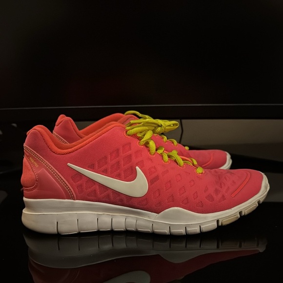 Nike Free TR Fit - Picture 3 of 5